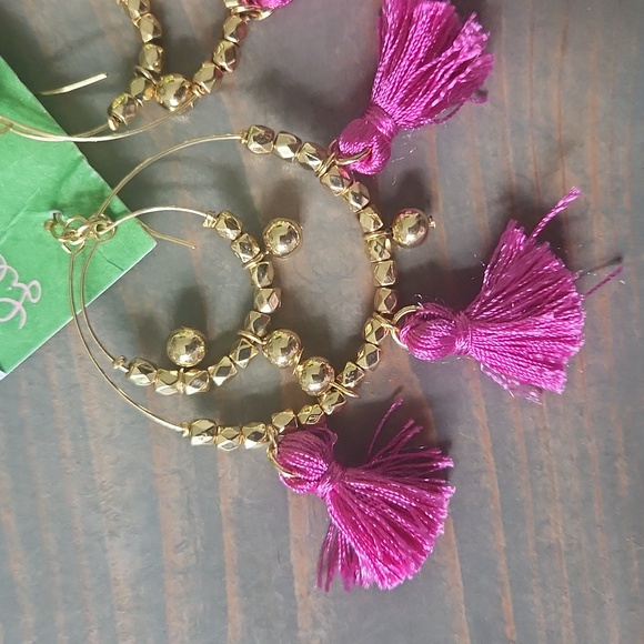 Lilly Pulitzer gold hoop earrings - Picture 2 of 3